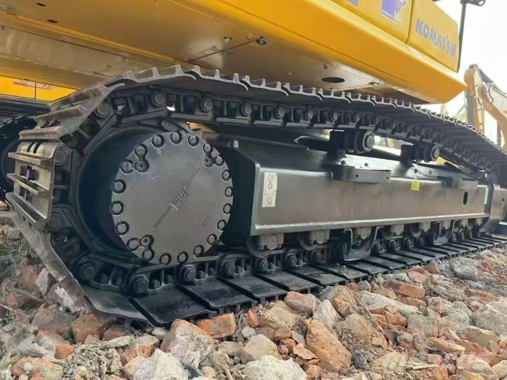 Komatsu 220-8 Верижен екскаватор