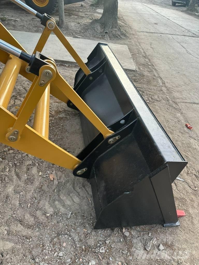 CAT CAT 420 F Товарач със заден ексватор