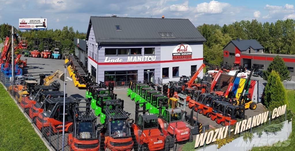 Manitou 200 ATJ Компактни самоходни стрелови подемници
