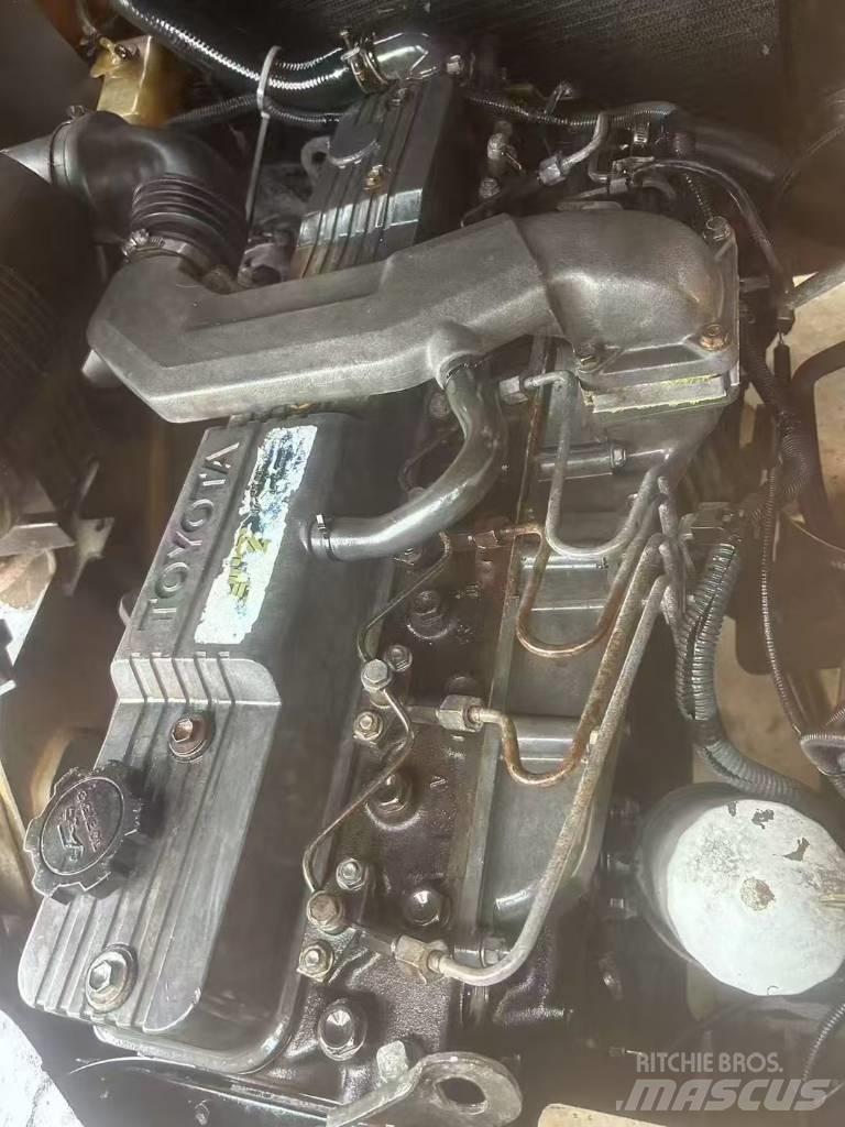 Toyota FD 50 Дизелови камиони
