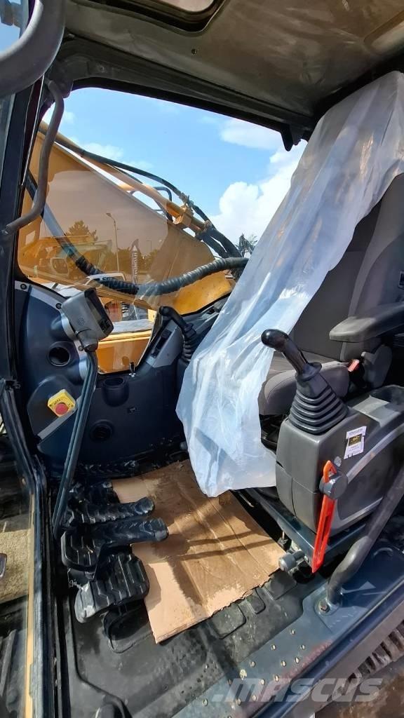 Hyundai R320NLC-9 Верижен екскаватор