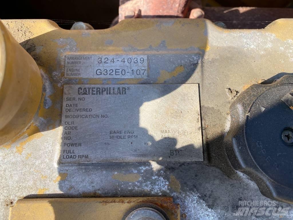 CAT 320 D Верижен екскаватор