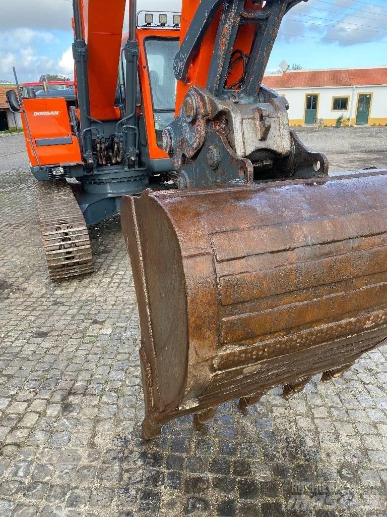 Doosan DX 220 NLC Верижен екскаватор