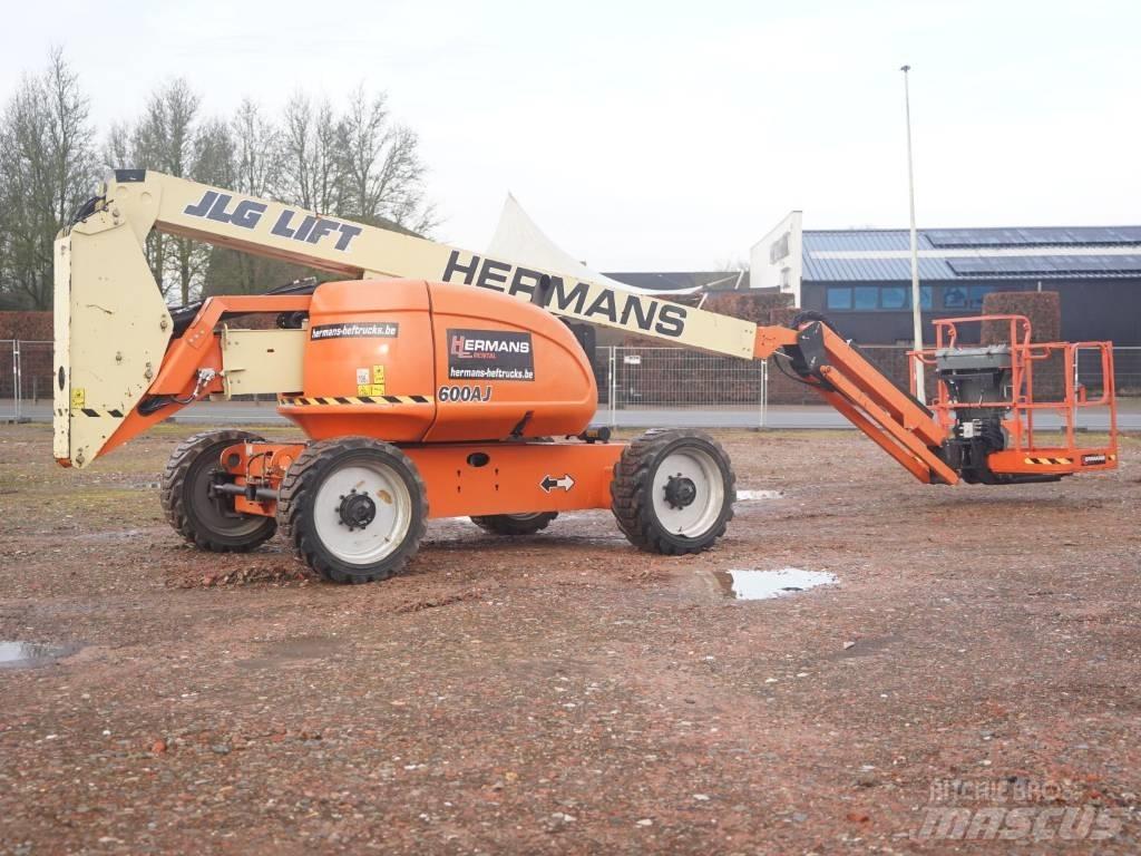 JLG 600 AJ Съчленени стрелови подемници