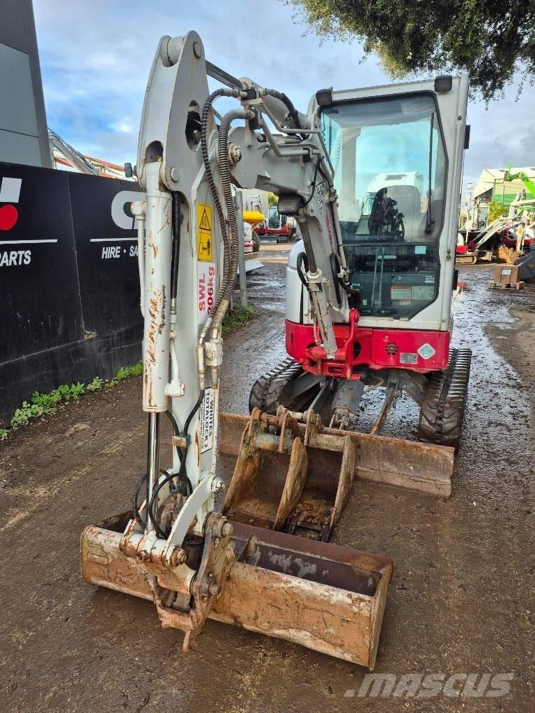 Takeuchi TB 325 R Мини екскаватори < 7 т