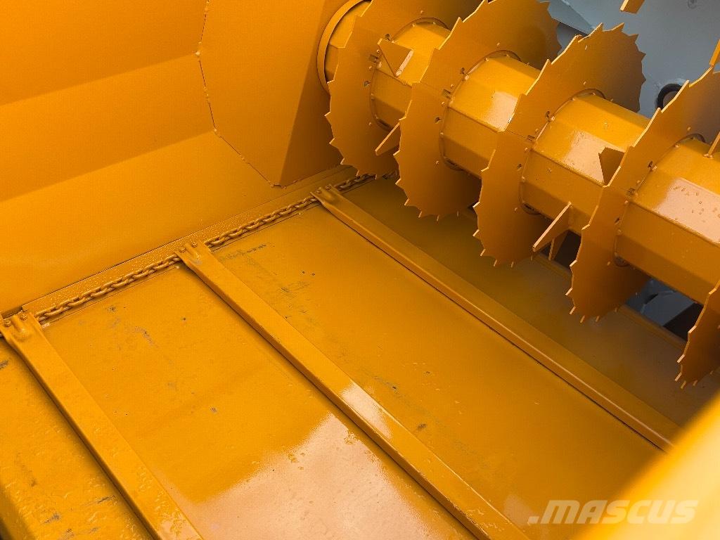 Lucas Raptor Резачки за бали, резачки и машини за отмотаване на бали