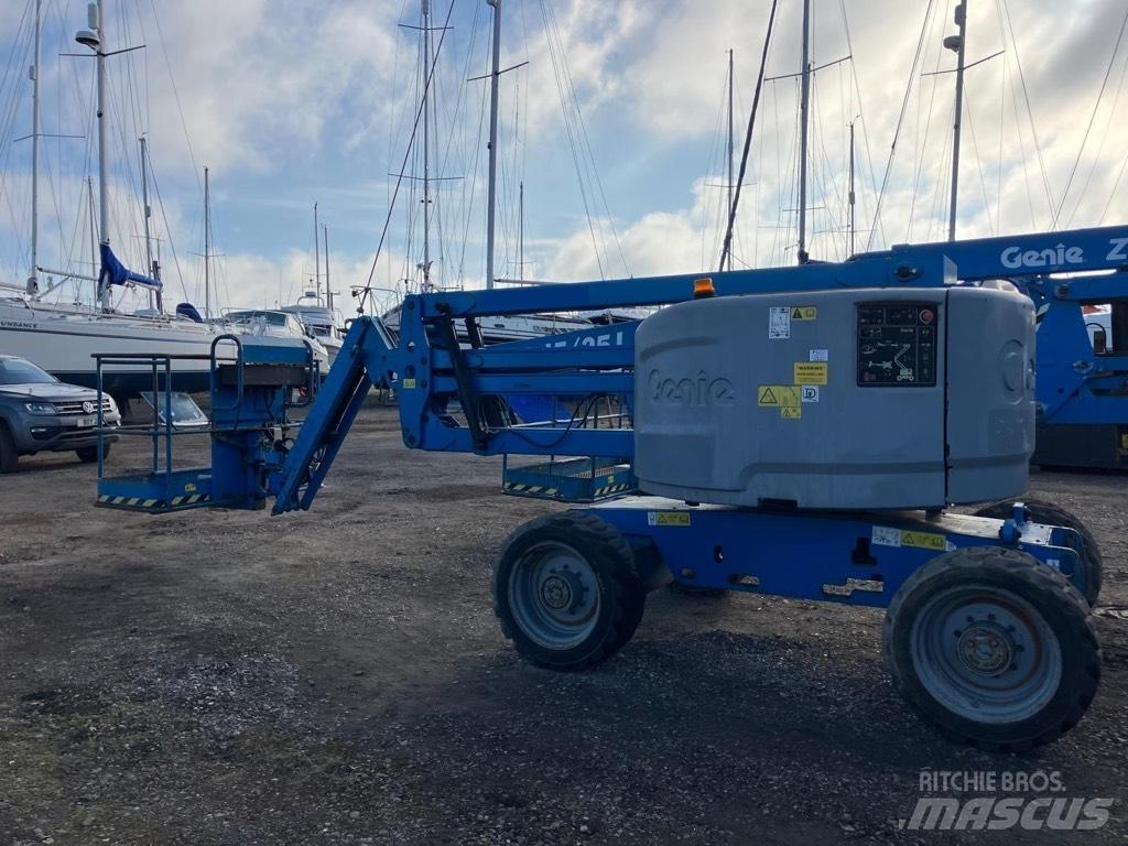 Genie Z 45/25 J Съчленени стрелови подемници