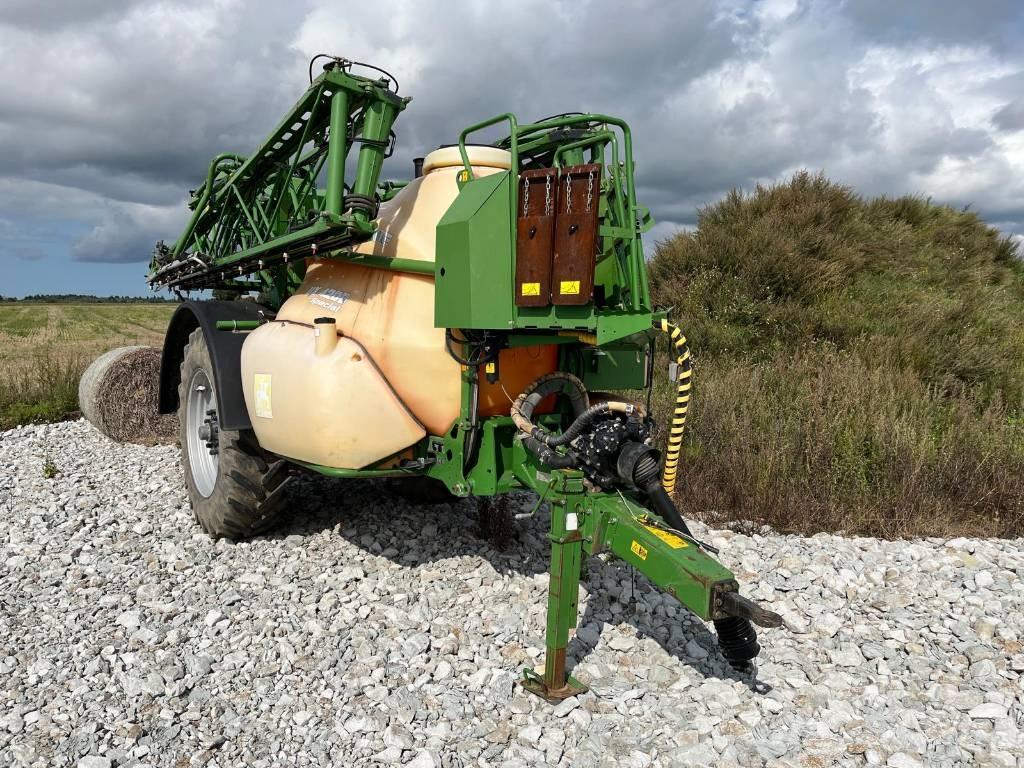 Amazone UX 4200 Прикачни пръскачки
