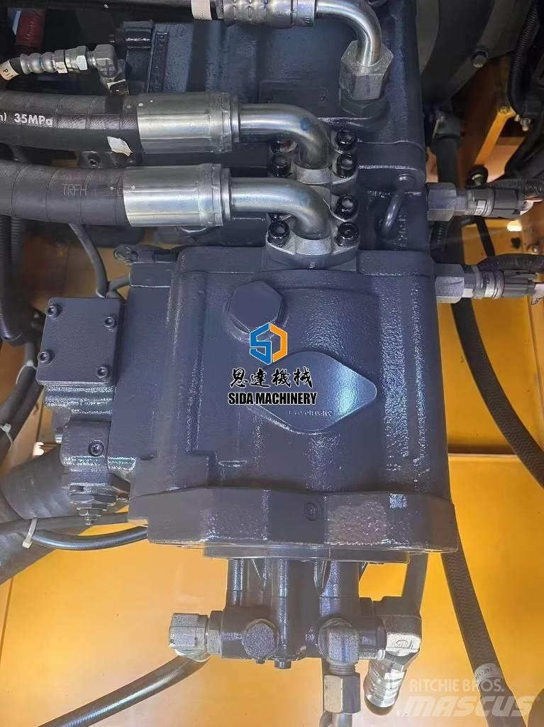 Kato HD 820 V Средни екскаватори 7т - 12т