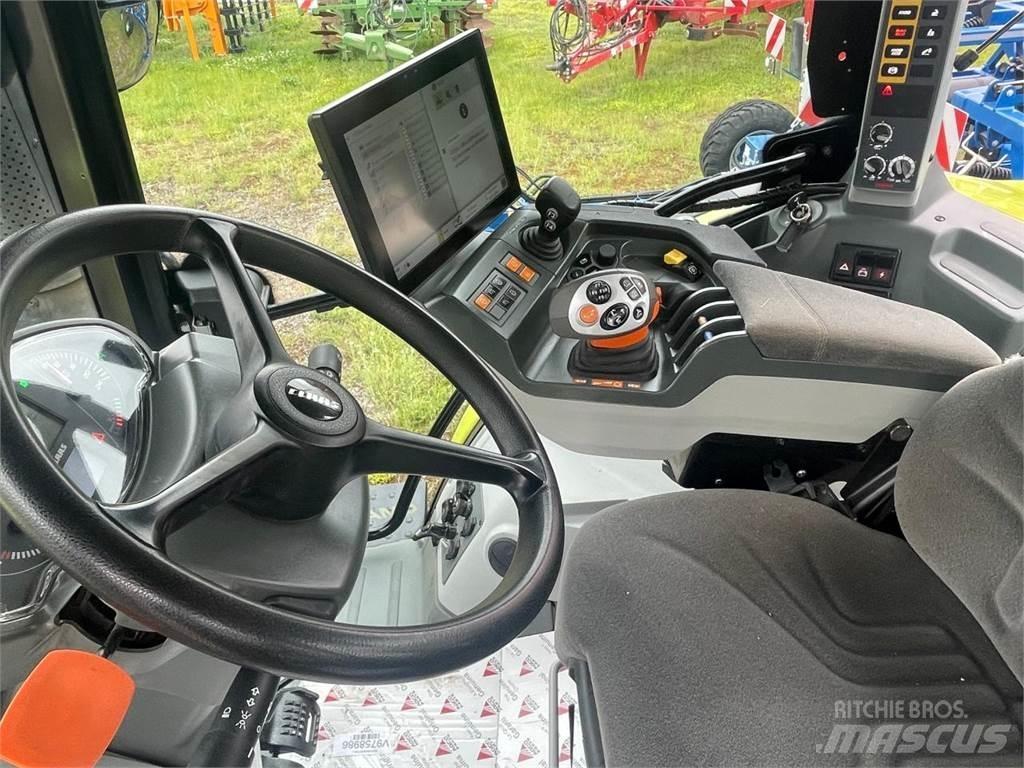 CLAAS Arion 660 Трактори