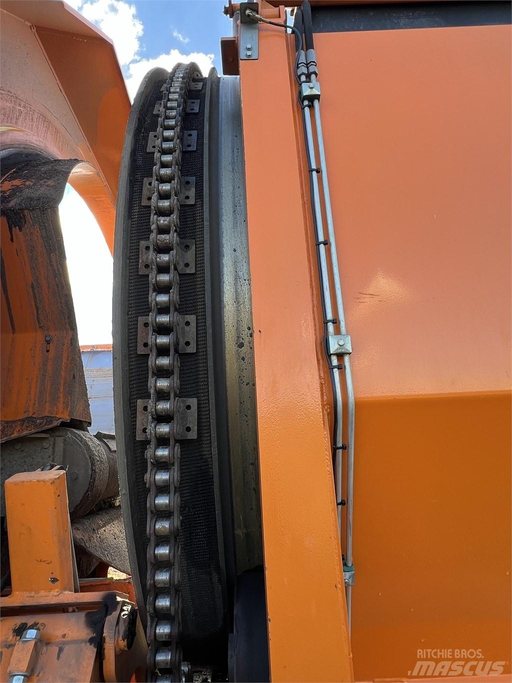 Siebotec  6000E Мобилни скрийнери
