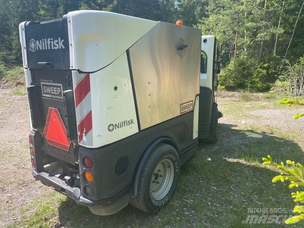 Nilfisk CR3500 Автоматични метачки с четки