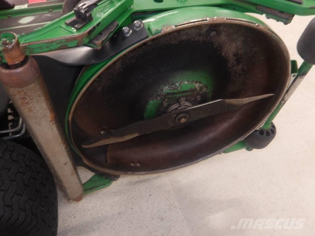 John Deere 9009 A Косачки за околни терени на голф игрища