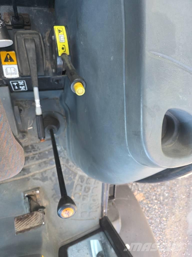 New Holland TD 90 D Трактори