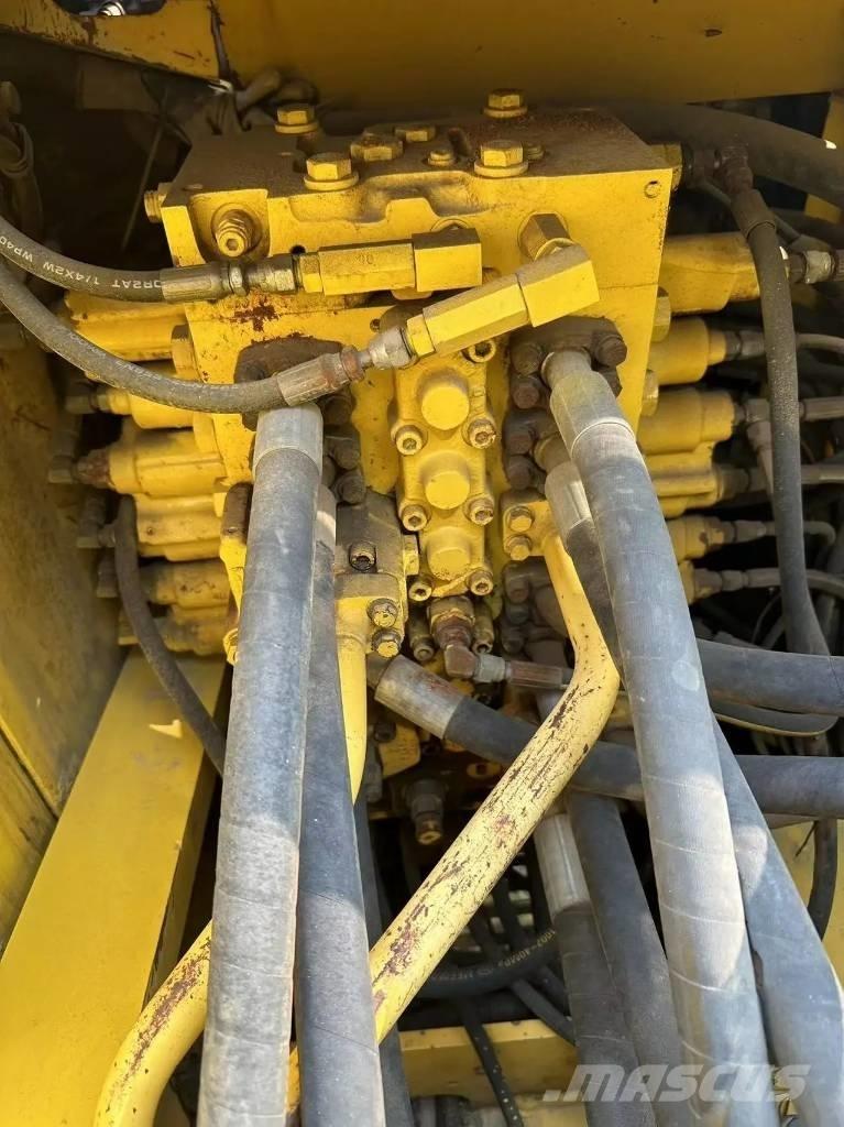 Komatsu PC 240 LC-8 Верижен екскаватор