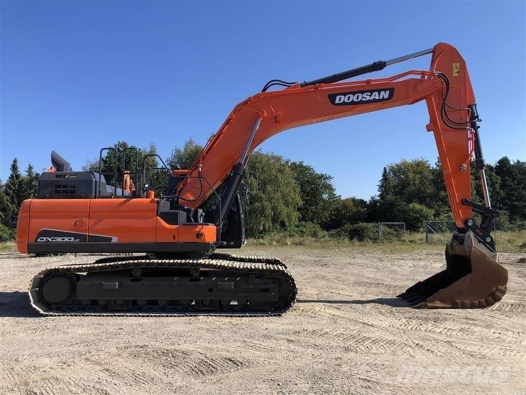 Doosan dx300 Верижен екскаватор