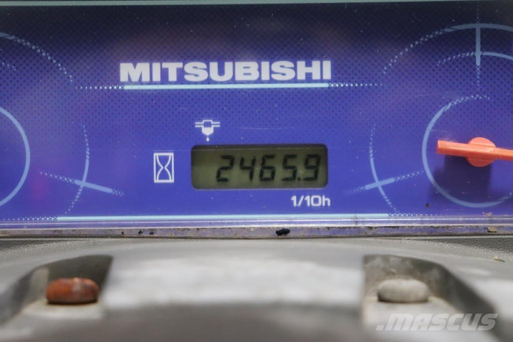 Mitsubishi FD25N Дизелови камиони