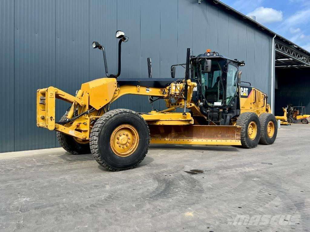 CAT 140M Грейдери
