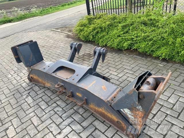 Doosan Outriggers Шаси