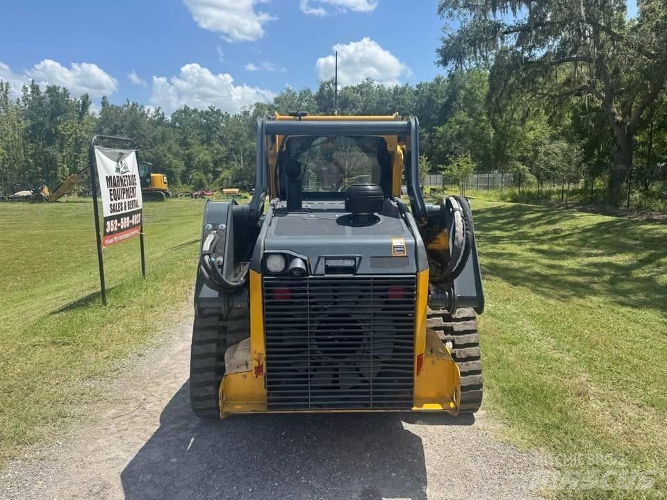 John Deere 325 Мини товарачи
