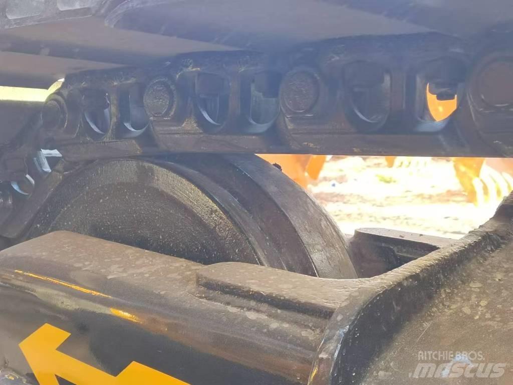 CAT 320 D Верижен екскаватор