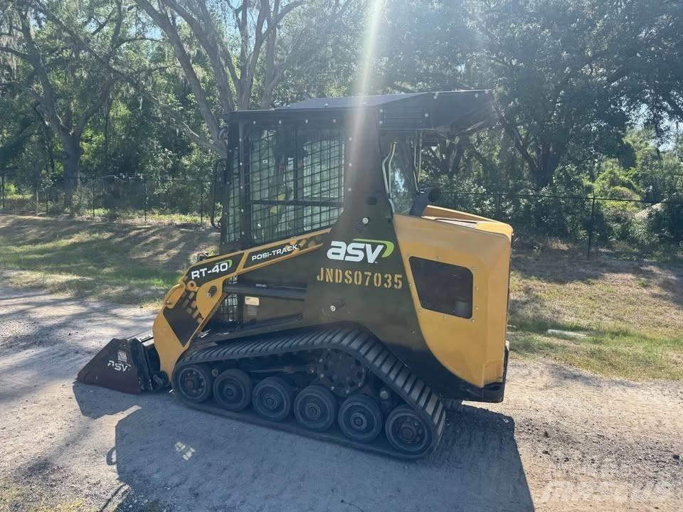 ASV RT 40 Мини товарачи

