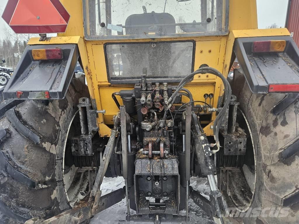 Valmet 815 Трактори