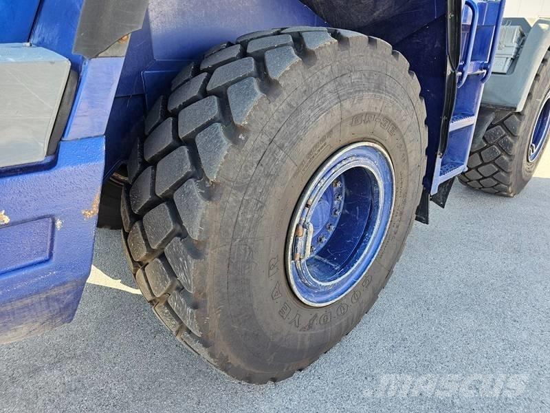 Liebherr L 556 Колесни товарачи