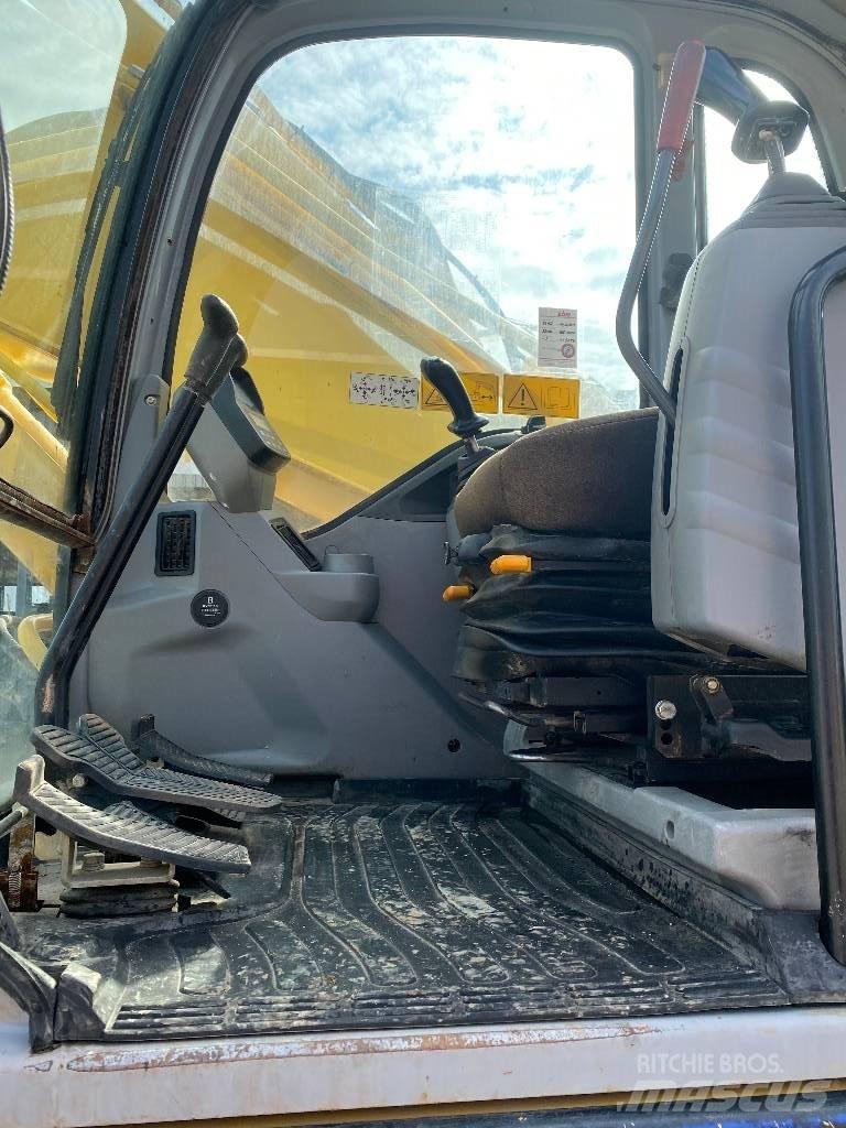 New Holland E 305 Верижен екскаватор