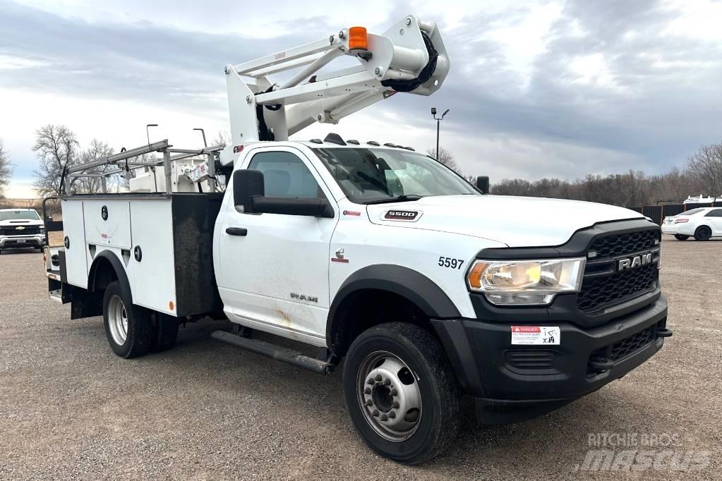 RAM 5500 TRADESMAN Моторизирани платформи с талига
