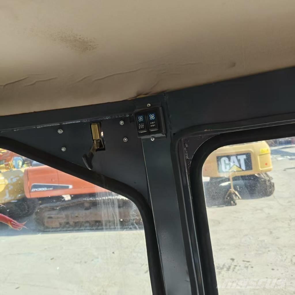 Dynapac CA 301 D Еднобарабанни ролки
