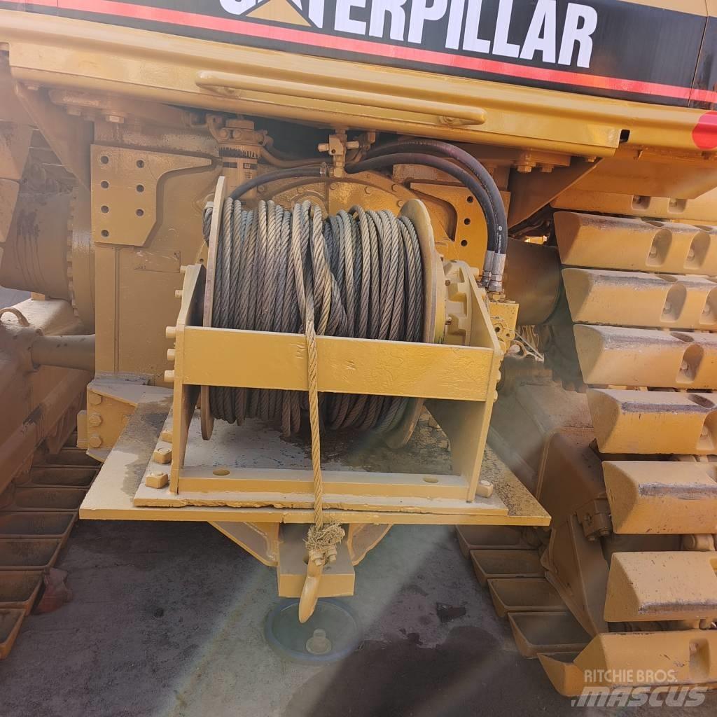 CAT D 7 R Верижни булдозери
