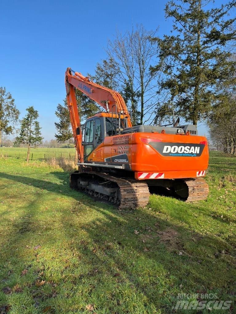 Doosan Dx225-5 Екскаватори с дълго рамо
