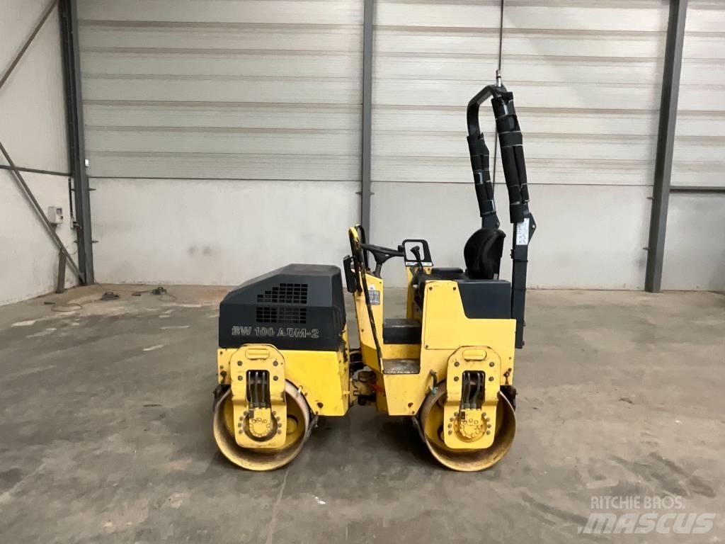 Bomag BW 100 AD M-2 Двойни барабанни ролки
