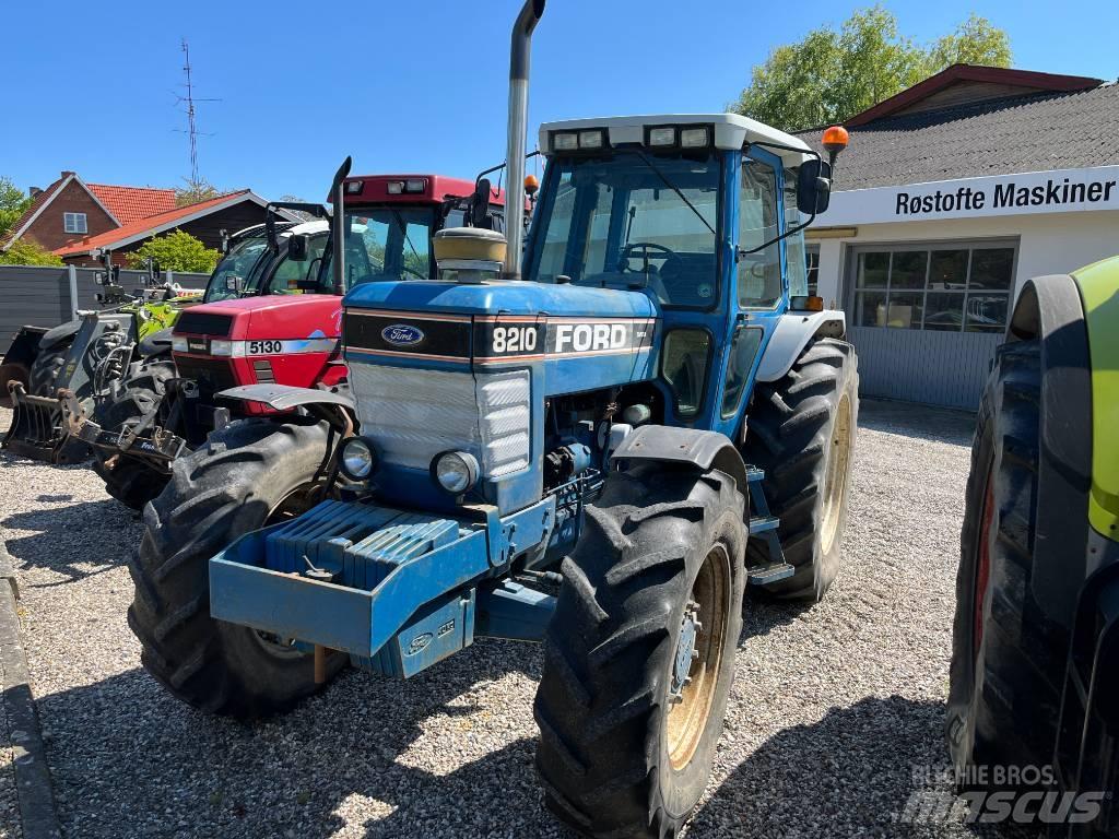 Ford 8210 Force III Трактори