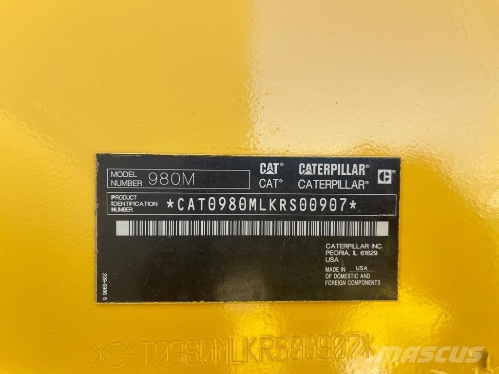 CAT 980M Колесни товарачи