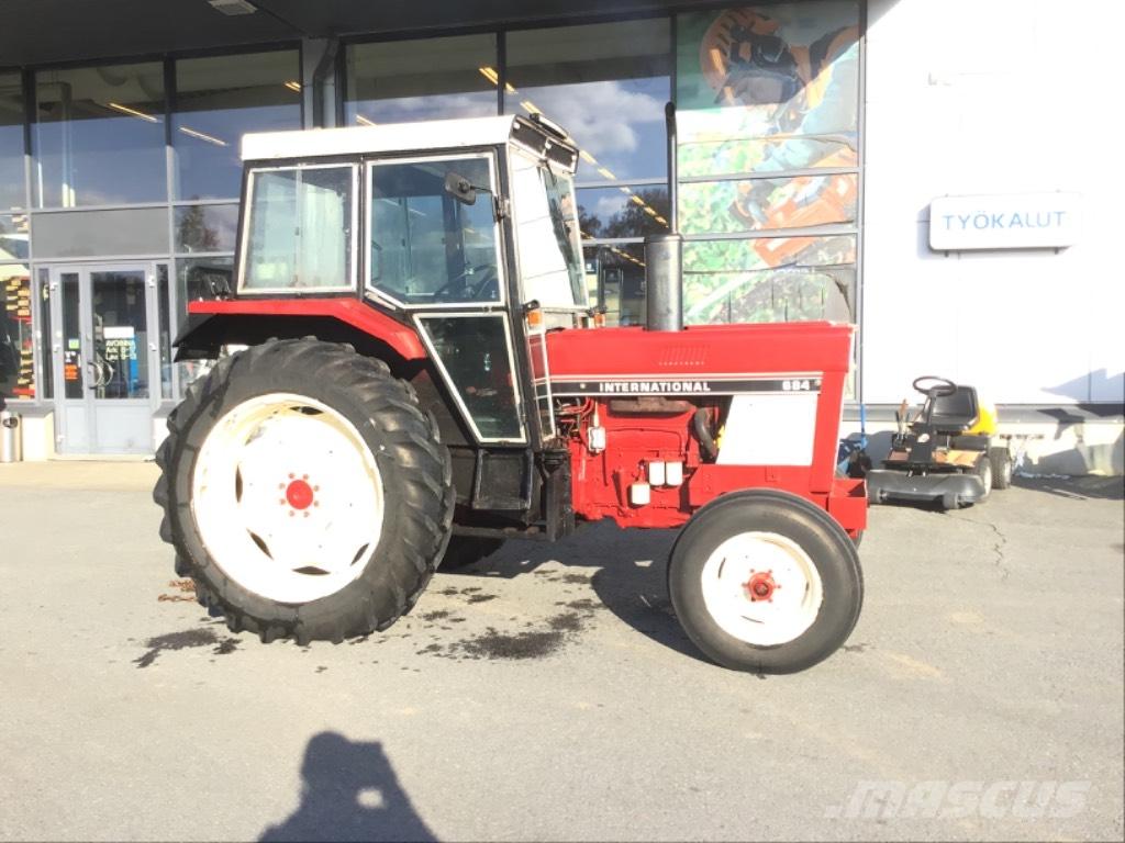International 684 Трактори