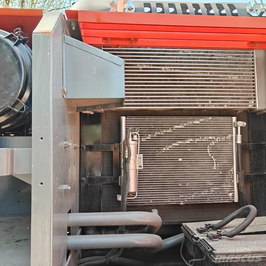Hitachi ZX200 Верижен екскаватор