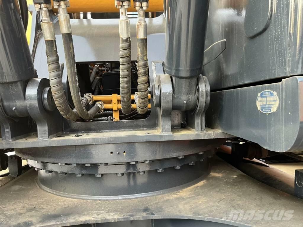 Hyundai 305 LC-9T Верижен екскаватор