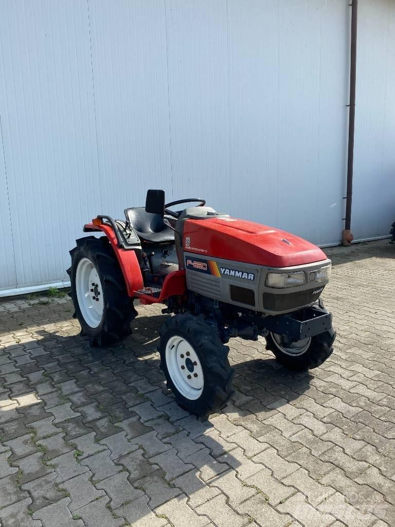 Yanmar F220 Компактни трактори