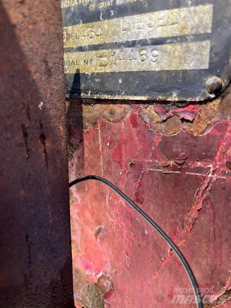 McCormick IH 434 Трактори
