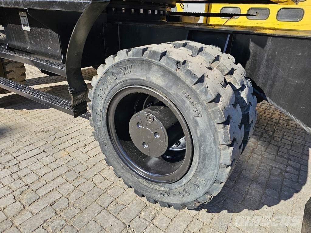 CAT MH 3022 Колесни екскаватори
