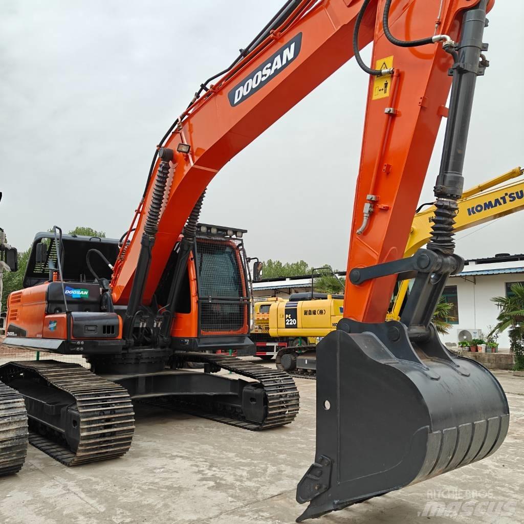 Doosan 225-9C Верижен екскаватор