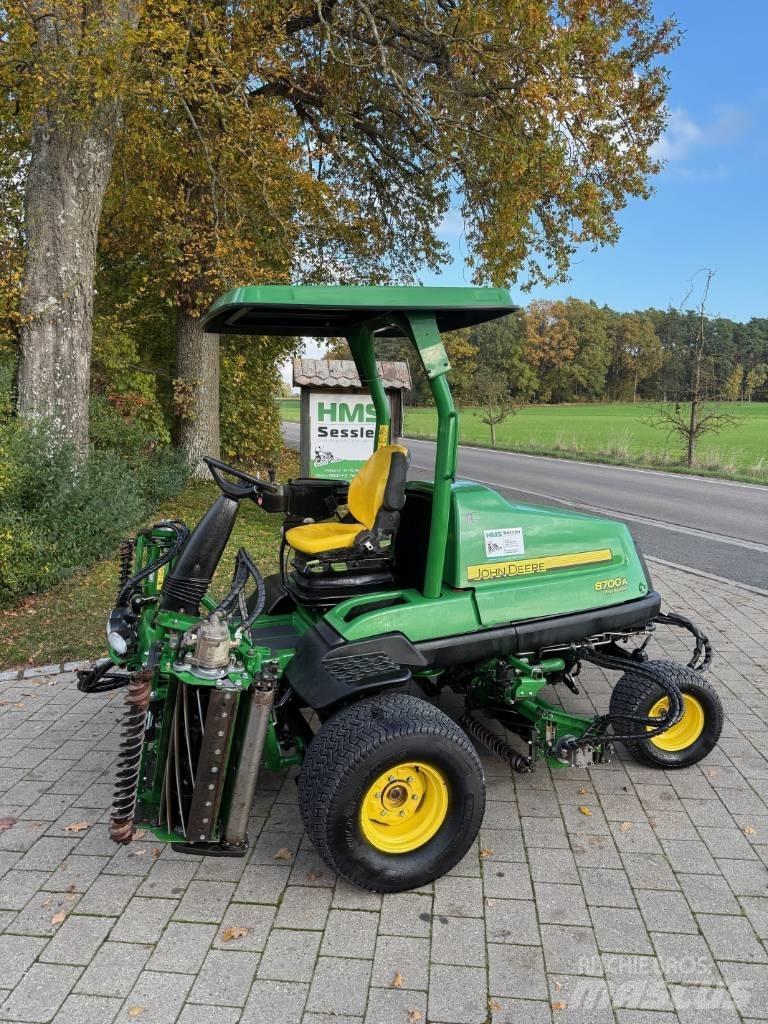 John Deere 8700 A Косачки за Fairway