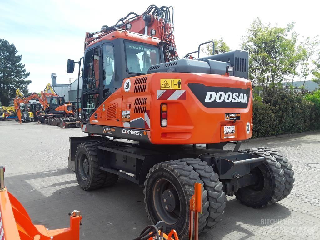 Doosan DX 165 W-5 Колесни екскаватори