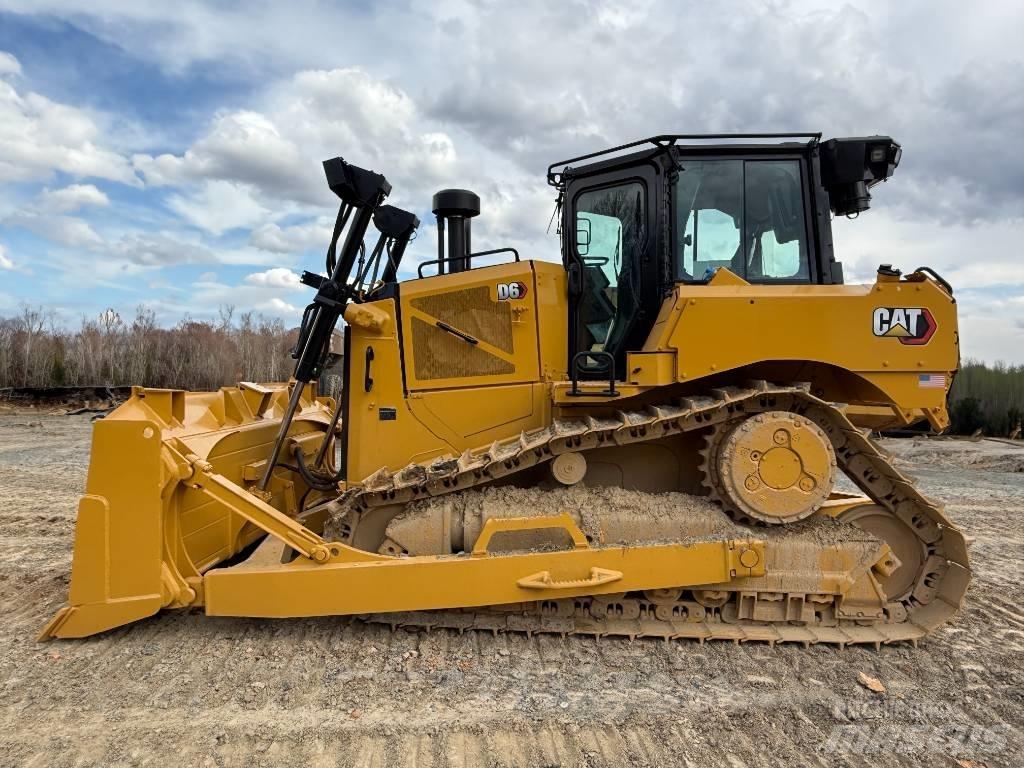CAT D 6 Верижни булдозери
