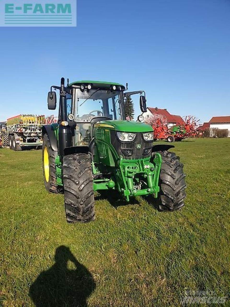John Deere 6120m Трактори