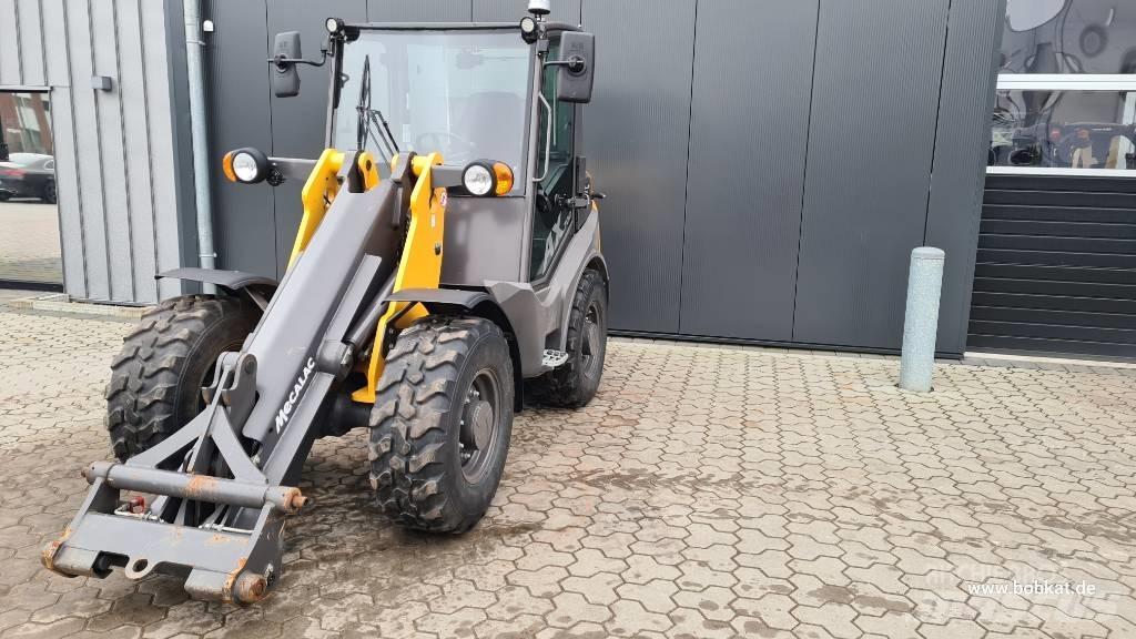 Mecalac AX 700 Колесни товарачи