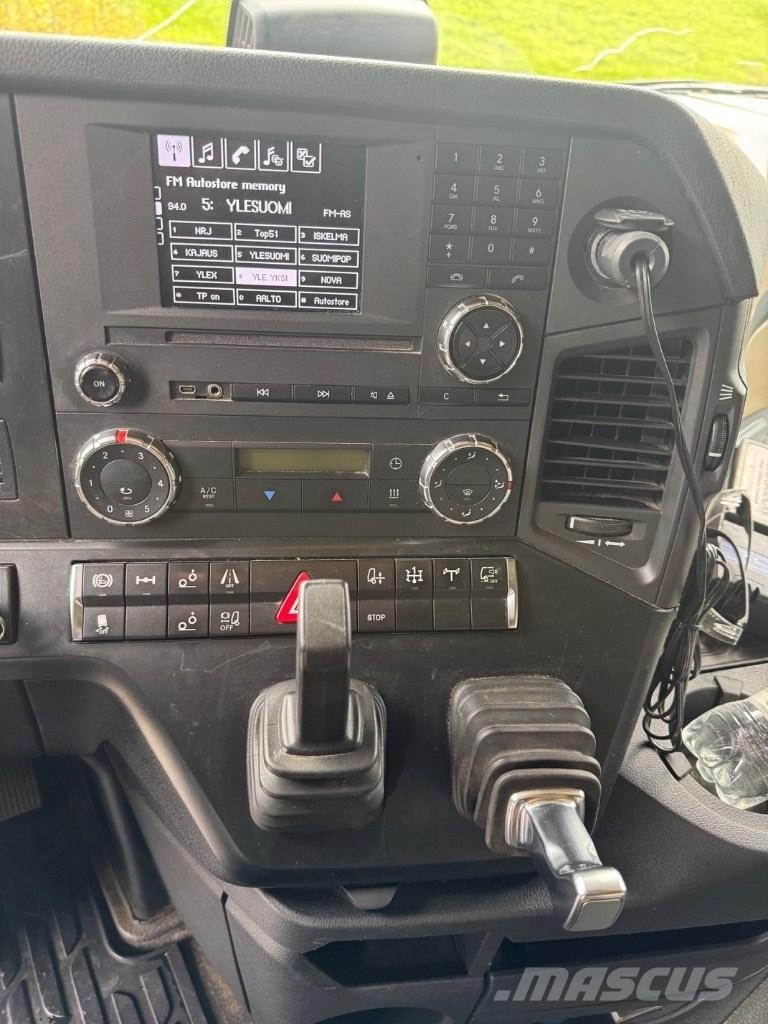 Mercedes-Benz 2653 L Автокранове