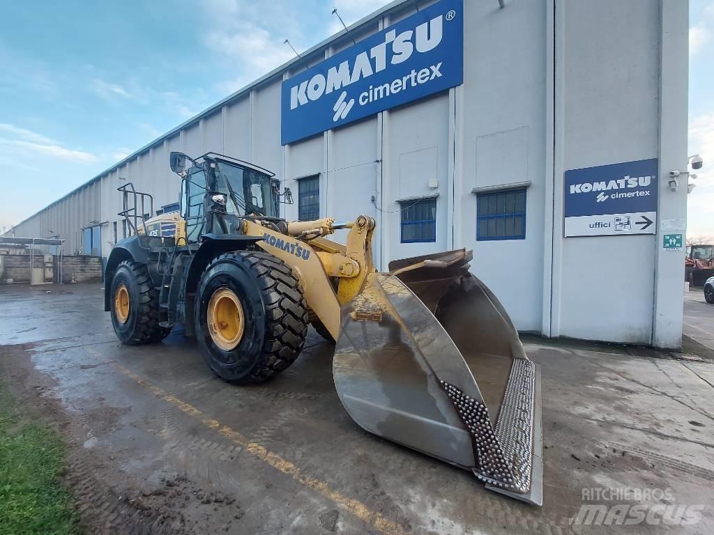 Komatsu WA475 Колесни товарачи